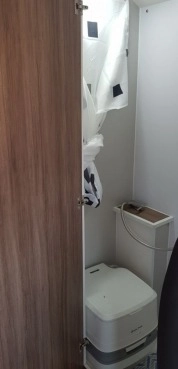                         Kamper Fiat Ducato 2,3, rok prod. 2010, przebieg 179 000. Zabudowa 2020 - zdjęcie 24
                        