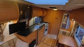                         Przyczepa kempingowa Avondale Ospray 2006 - zdjęcie 9
                        