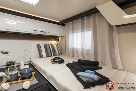                         Roller Team Kronos 284TL AUTOMAT Remisy Solar Kamera cofania Bagażnik na 4 rowery - zdjęcie 5
                        