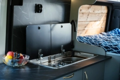                         Peugeot Boxer 2018 Campervan Nowa Zabudowa - zdjęcie 4
                        