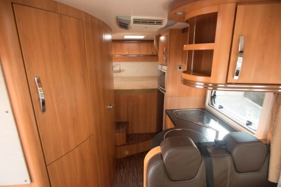                         Hymer B 614 CL - zdjęcie 15
                        