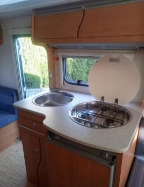                         Przyczepa kempingowa Hymer Feeling 430, 2009 r. DMC 1200 - zdjęcie 17
                        