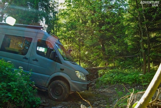                         Mercedes Sprinter 4x4 Kamper wyprawowy - zdjęcie 9
                        