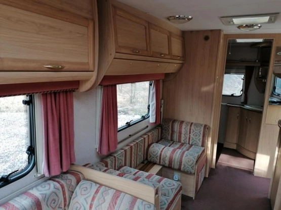                         Sprzedam przyczepę Swift Abbey GTS 416 2000 r. - zdjęcie 4
                        