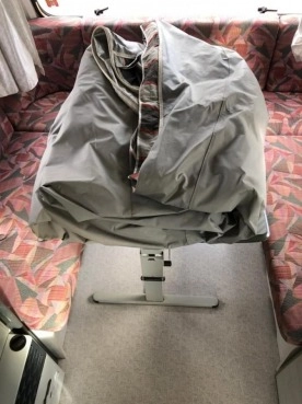                         Przyczepa CHATEAU Chiara 1989 rok 1200 DMC przedsionek 2 sypialnie Leszno - zdjęcie 5
                        