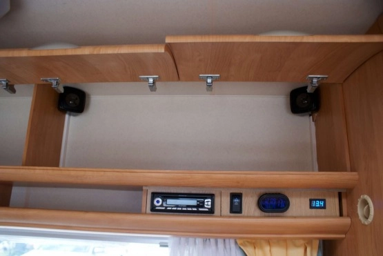                         Przyczepa kempingowa Hobby 400 - stan idealny. - zdjęcie 32
                        