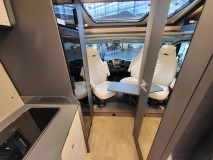                         Laika Kosmo L 105 - Półintegra 4-osobowa / Długość: 599 cm / Duża lodówka / Automat / Dealer LAIKA - Keller Kamp - zdjęcie 9
                        