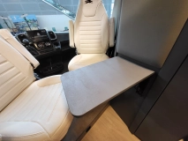                         Laika Kosmo L 105 - Półintegra 4-osobowa / Długość: 599 cm / Duża lodówka / Automat / Dealer LAIKA - Keller Kamp - zdjęcie 13
                        