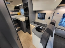                         Laika Kosmo L 319 - Półintegra 4-osobowa / Automat / 699 cm / Zimowy / Dealer Laika - Keller Kamp  - zdjęcie 7
                        