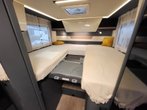                         Laika Kosmo L 319 - Półintegra 4-osobowa / Automat / 699 cm / Zimowy / Dealer Laika - Keller Kamp  - zdjęcie 9
                        