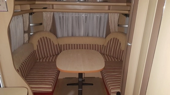                         Przyczepa Hobby La Vita 495 UL  2012 - zdjęcie 13
                        