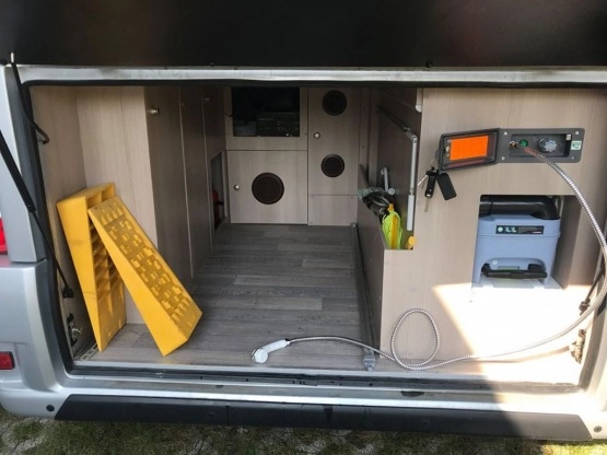                         Globe Traveller Voyager X, 2017 r., 17 tys. przebiegu - zdjęcie 9
                        