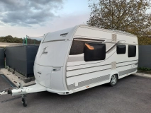                         PRZYCZEPA FENDT BIJOU CHROME 465 MOVER KLIMATYZACJA MARKIZA FOTOWOLTAIKA PRYWATNY WŁAŚCICIEL - zdjęcie 1
                        