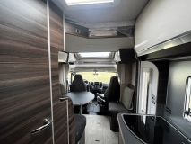                         Wersja ZIMOWA Nowy Kamper Półintegra Laika L3009  - zdjęcie 12
                        