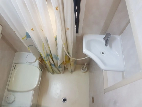                         sprzedam kampera 2.8 jtd - zdjęcie 3
                        