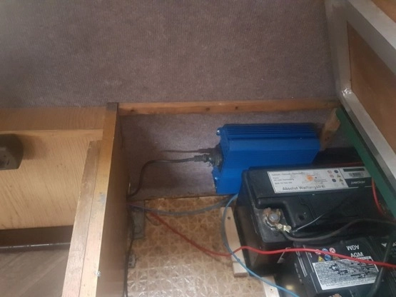                         sprzedam kampera 2.8 jtd - zdjęcie 6
                        