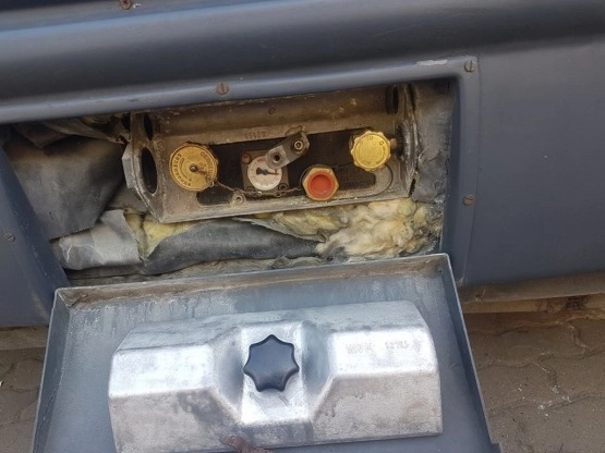                         sprzedam kampera 2.8 jtd - zdjęcie 8
                        