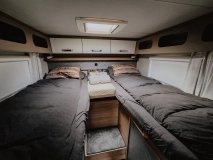                         KAMPER WEINSBERG CaraCompact Suite MB 640 MEG (2025) PEPPER. - zdjęcie 6
                        