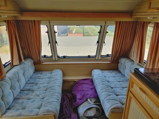                         SPRZEDAM Przyczepę Crown Regent - zdjęcie 3
                        