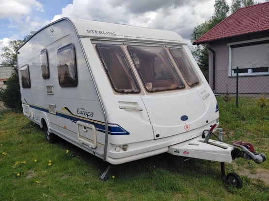                         Przyczepa z 2 sypialniami Sterling Europa 450-4 - zdjęcie 1
                        
