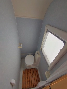                         Przyczepa z 2 sypialniami Sterling Europa 450-4 - zdjęcie 7
                        