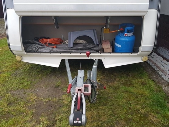                         Przyczepa Burstner Ventana 500TS, dł. 5,5 m, dmc 1500 kg + mover + przedsionek + instalacja 12 V - zdjęcie 20
                        