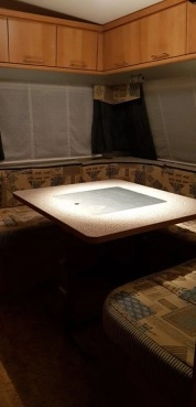                         Przyczepa Burstner Ventana 500TS, dł. 5,5 m, dmc 1500 kg + mover + przedsionek + instalacja 12 V - zdjęcie 26
                        