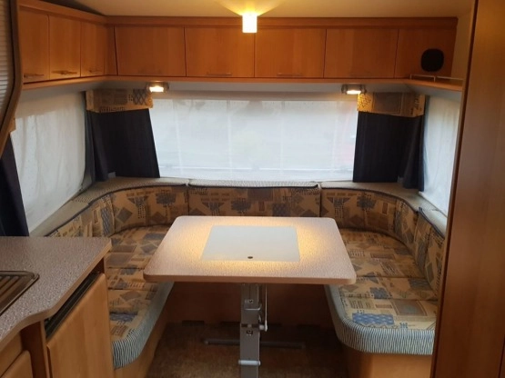                         Przyczepa Burstner Ventana 500TS, dł. 5,5 m, dmc 1500 kg + mover + przedsionek + instalacja 12 V - zdjęcie 27
                        