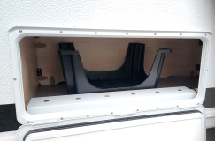                         LMC Style 400 F Model 2025 / DMC 1300 kg / 2-osobowa / Duża lodówka - zdjęcie 11
                        