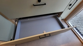                         LMC Style 400 F Model 2025 / DMC 1300 kg / 2-osobowa / Duża lodówka - zdjęcie 28
                        