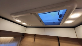                         LMC Style 400 F Model 2025 / DMC 1300 kg / 2-osobowa / Duża lodówka - zdjęcie 16
                        