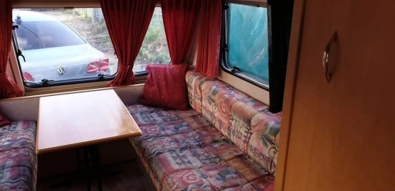                         Przyczepa kempingowa 4 osobowa z przedsionkiem - zdjęcie 6
                        