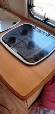                         Przyczepa kempingowa 4 osobowa z przedsionkiem - zdjęcie 8
                        