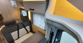                         Samochód Kempingowy SUNLIGHT T680 Adventure reflektory LED - zdjęcie 13
                        