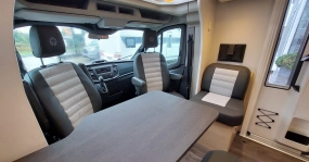                         Samochód Kempingowy SUNLIGHT T680 Adventure reflektory LED - zdjęcie 12
                        