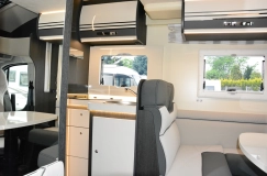                         Samochód kempingowy ROLLER TEAM Kronos 284 TL - zdjęcie 10
                        