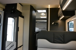                         Samochód kempingowy ROLLER TEAM Kronos 284 TL - zdjęcie 2
                        