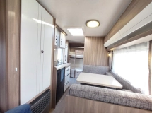                         Przyczepa Kempingowa HOBBY ONTOUR 470 KMF - zdjęcie 7
                        