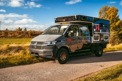                         Kabina POP-UP IP ADVENTURE CAB 360 na PICK-UP produkcja IP CAMPER + Volkswagen Transporter 4x4 - zdjęcie 1
                        