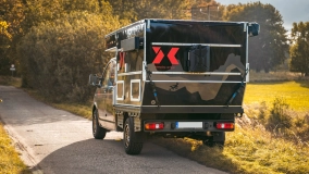                         Kabina POP-UP IP ADVENTURE CAB 360 na PICK-UP produkcja IP CAMPER + Volkswagen Transporter 4x4 - zdjęcie 3
                        