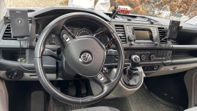                         Volkswagen T6 z profesjonalną zabudową kempingową - zdjęcie 8
                        