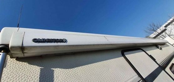                         Roleta, markiza Omnistor kasetowa 3.6 m z bokami dopinanymi jak nowa!!! - zdjęcie 4
                        