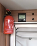                         Weinsberg CaraCompact perfekcyjnie utrzymany,  bonus 2 rowery - zdjęcie 9
                        