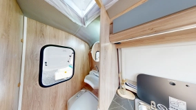                         Przyczepa kempingowa NIEWIADÓW N126ET z łazienką i WC - zdjęcie 11
                        