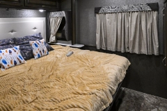                         Ford Bounder - zdjęcie 11
                        