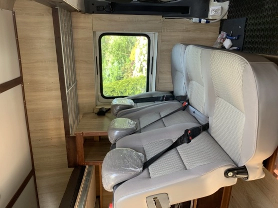                         Ford Transit projekt kamper  - zdjęcie 16
                        