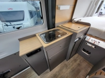                         LMC INNOVAN 590 Ford / Kampervan / 2.0 170 KM Automat / 598 cm / bogato wyposażony - zdjęcie 21
                        