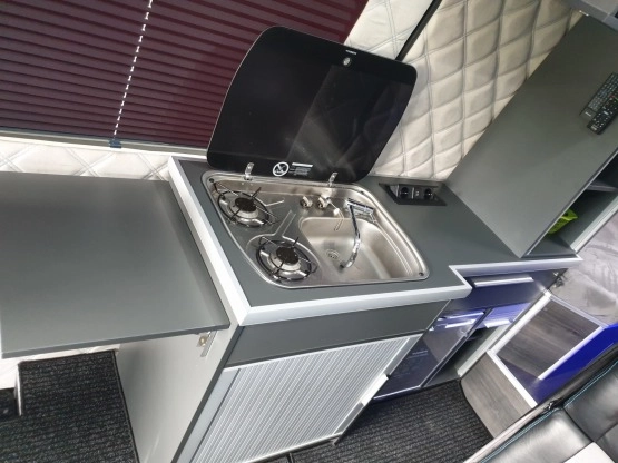                         Mercedes-Benz Sprinter 313 CDI Kamper - zdjęcie 11
                        