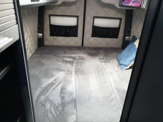                         Mercedes-Benz Sprinter 313 CDI Kamper - zdjęcie 8
                        