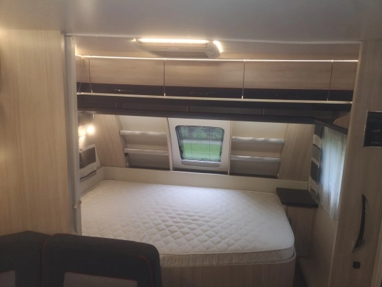                         Wynajem Przyczepa kempingowa Hobby 545 KMF de luxe 2019 rok. - zdjęcie 5
                        